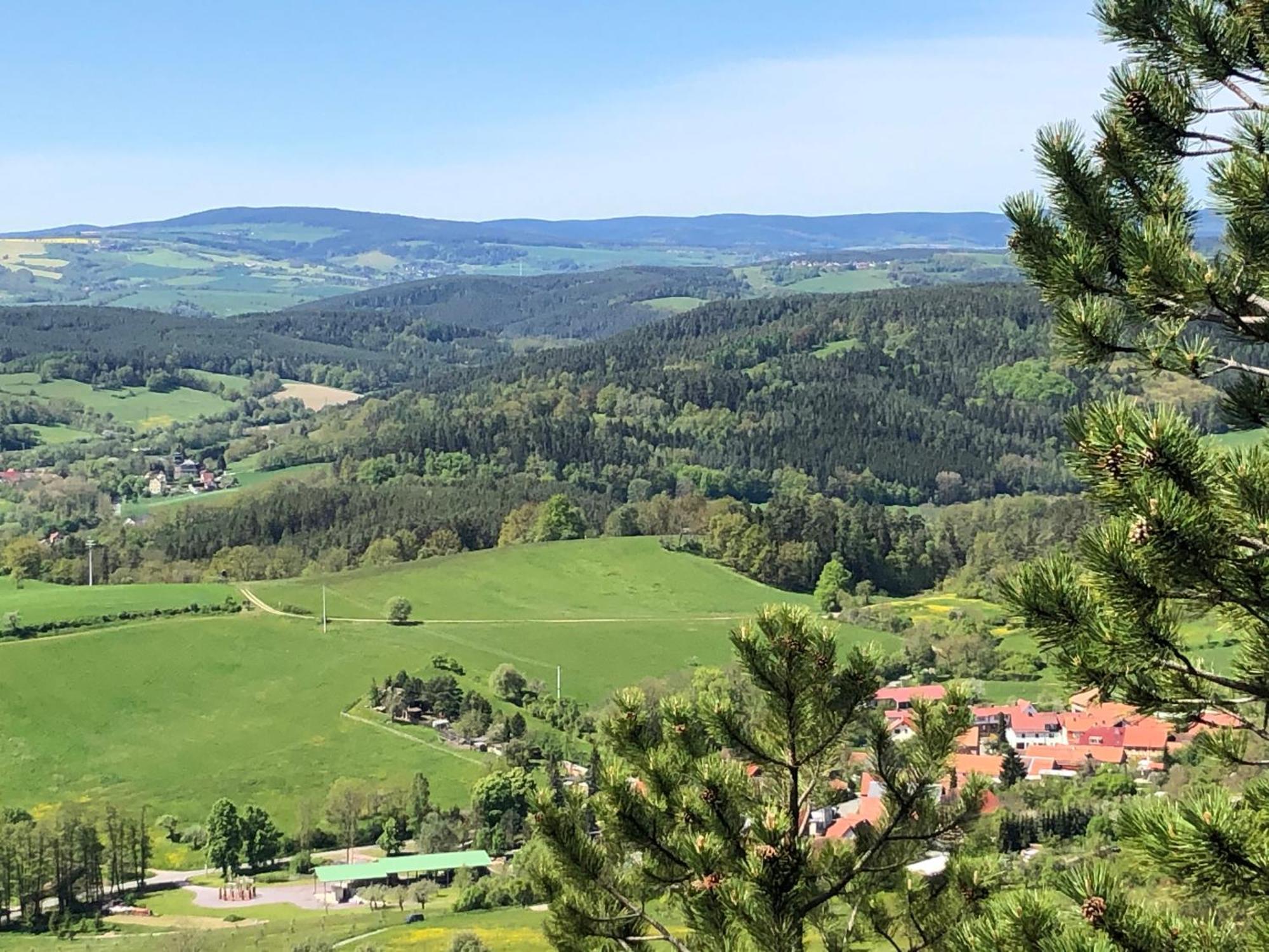 Ferienwohnung Dietlinde Bad Blankenburg Luaran gambar