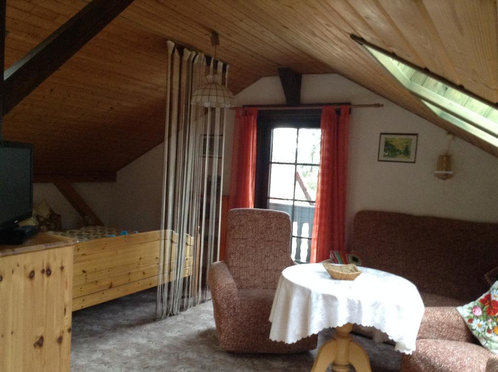 Ferienwohnung Dietlinde Bad Blankenburg Bilik gambar